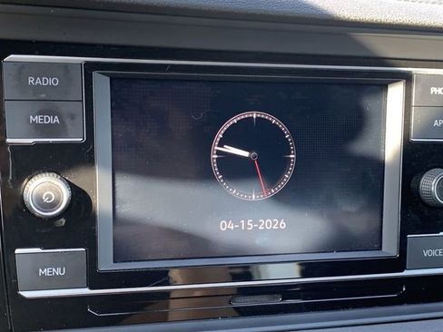 Used 2022 Volkswagen Jetta Sport image 21