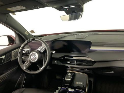 Used 2025 Buick Enclave Avenir w/ Super Cruise Package AWD/4WD image 32