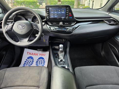 Used 2019 Toyota C-HR LE FWD image 26