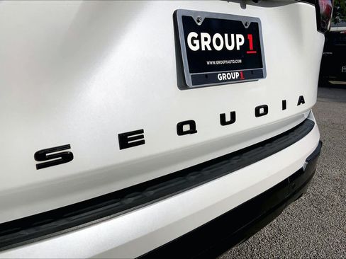 Used 2023 Toyota Sequoia Platinum AWD/4WD image 31