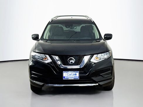 Used 2019 Nissan Rogue SV FWD image 2