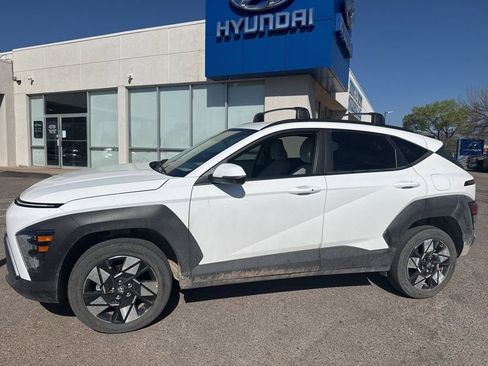 Used 2025 Hyundai Kona SEL image 1