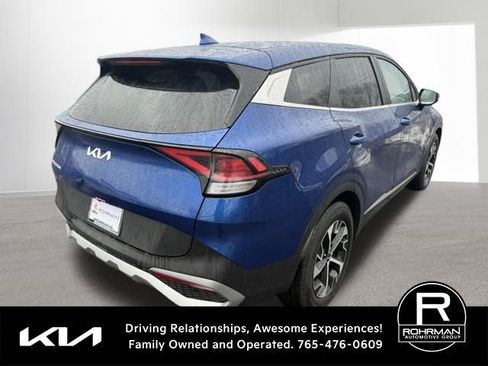 Used 2023 Kia Sportage EX image 4