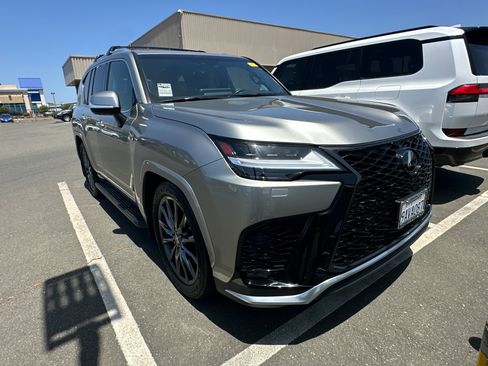 Used 2022 Lexus LX 600 F Sport w/ Accessory Package (Z1) AWD/4WD image 2