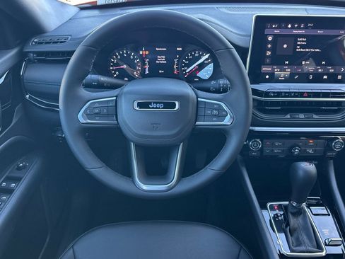 New 2026 Jeep Compass Latitude AWD/4WD image 15