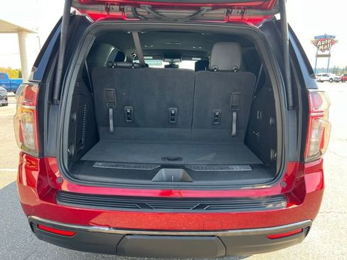 Used 2021 Chevrolet Tahoe Z71 w/ Rear Media and Nav Package image 23