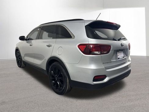 Used 2020 Kia Sorento S image 31