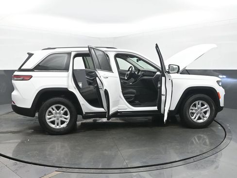 Used 2023 Jeep Grand Cherokee Laredo w/ Trailer Tow Prep Group (B) image 57