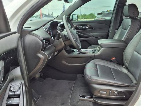 Used 2023 Chevrolet Traverse RS FWD image 6