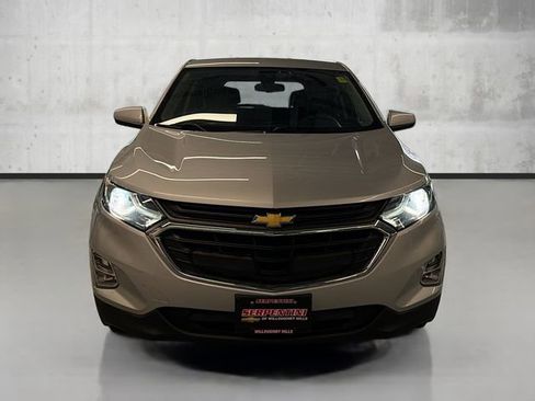 Used 2020 Chevrolet Equinox LT image 2