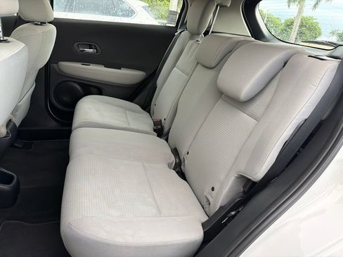 Used 2021 Honda HR-V LX image 4