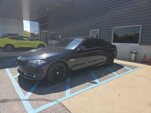 Used 2016 BMW 535i xDrive Sedan AWD/4WD image 3