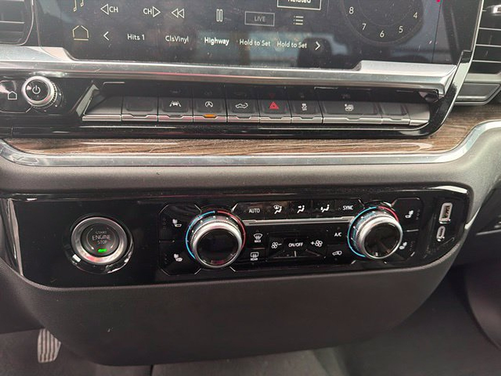 Used 2024 GMC Sierra 1500 Elevation AWD/4WD image 25