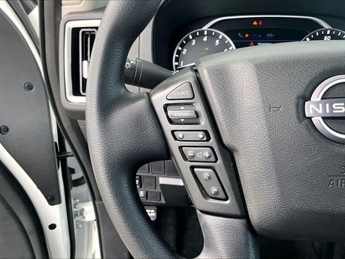 Certified 2025 Nissan Frontier SV RWD image 23