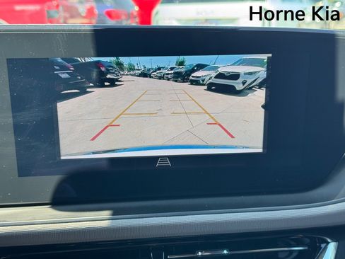 Used 2025 Buick Envista Avenir FWD image 23