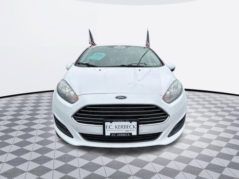 Used 2016 Ford Fiesta SE w/ Cold Weather Package FWD image 2