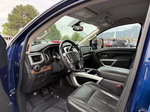 Used 2017 Nissan Titan SL w/ Off-Road Package AWD/4WD image 11