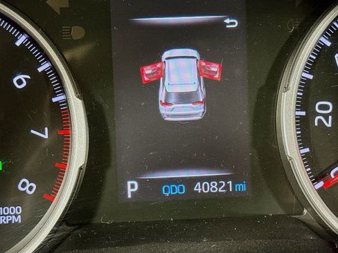 Used 2020 Toyota RAV4 XLE w/ All Weather Liner Package AWD/4WD image 9