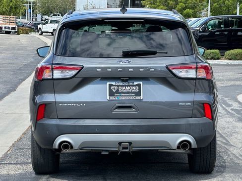 Used 2022 Ford Escape Titanium w/ Class II Trailer Tow Package AWD/4WD image 6
