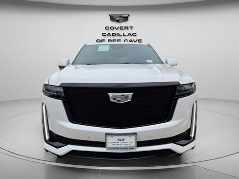 Used 2024 Cadillac Escalade Sport w/ LPO, ONYX Package image 2