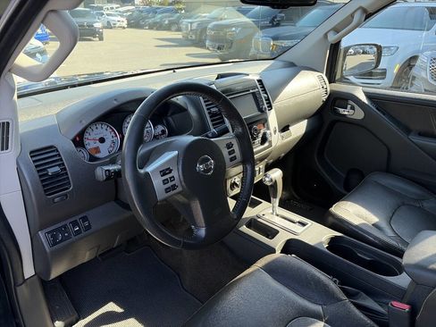 Used 2015 Nissan Frontier PRO-4X w/ Pro-4x Luxury Package AWD/4WD image 28