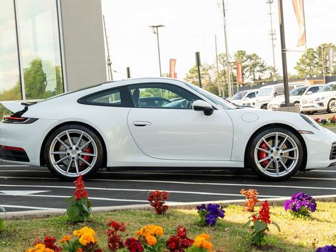 Used 2020 Porsche 911 Carrera 4S AWD/4WD image 11