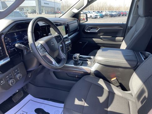 Used 2025 Chevrolet Silverado 1500 RST image 9