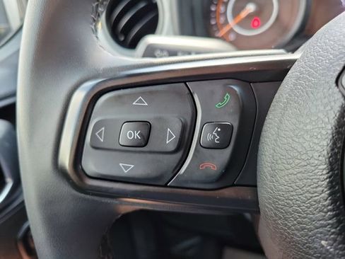 Used 2025 Jeep Gladiator Sport AWD/4WD image 20