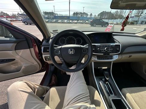 Used 2013 Honda Accord LX image 16