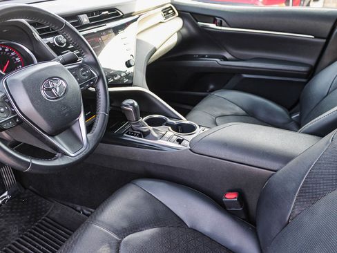Certified 2020 Toyota Camry XSE image 18