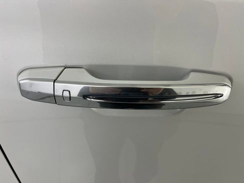 Used 2017 Cadillac Escalade Platinum image 52