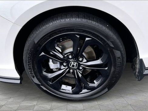 Used 2025 Honda Accord SE image 22