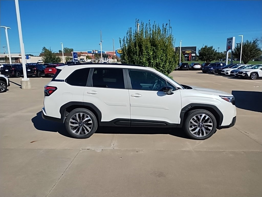 Used 2026 Subaru Forester Touring AWD/4WD image 4