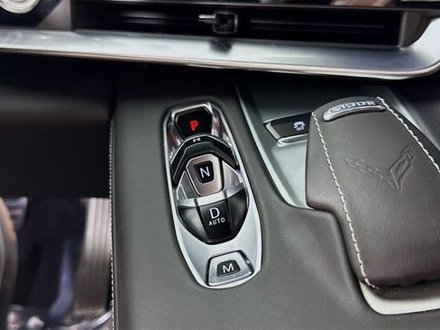 Used 2024 Chevrolet Corvette Stingray Premium Conv w/ Z51 Performance Package image 18