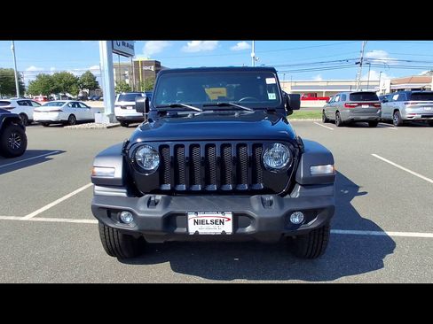 Used 2022 Jeep Wrangler Unlimited Sport AWD/4WD image 3