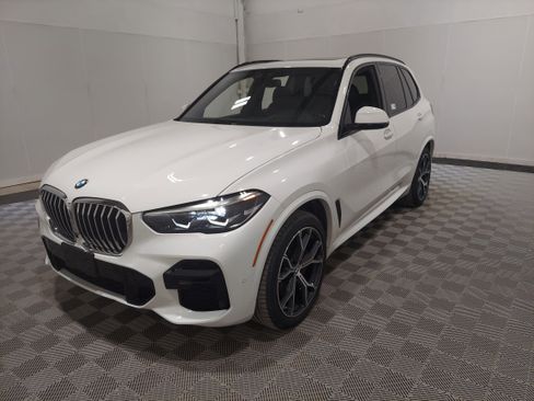 Used 2022 BMW X5 xDrive40i AWD/4WD image 1
