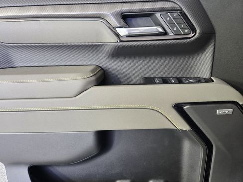 New 2026 Chevrolet Silverado 1500 ZR2 AWD/4WD image 23