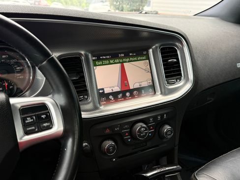 Used 2011 Dodge Charger Rallye RWD image 34