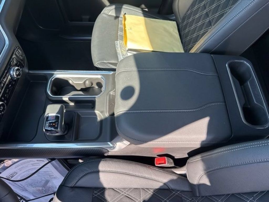 New 2026 GMC Sierra 1500 Elevation w/ Elevation Premium Package AWD/4WD image 19