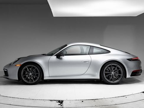 Certified 2024 Porsche 911 Carrera T RWD image 2
