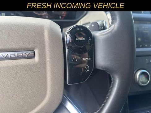 Used 2020 Land Rover Discovery SE image 17