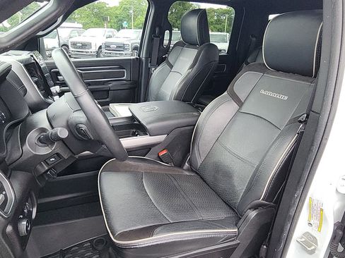 Used 2024 RAM 2500 Laramie w/ Sport Appearance Package image 10