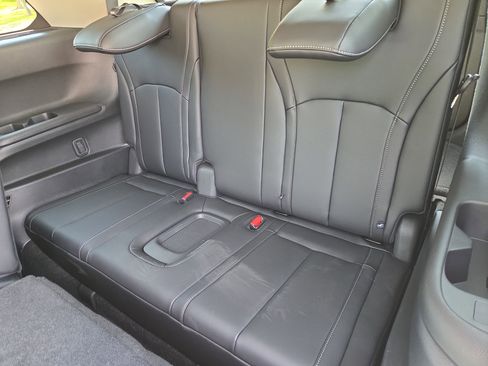 Used 2026 INFINITI QX60 Luxe w/ Cargo Package image 9