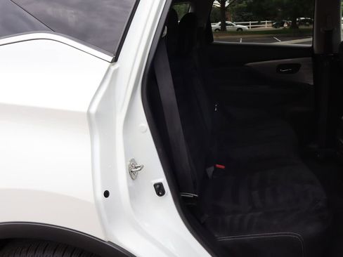 Used 2018 Nissan Murano S image 21