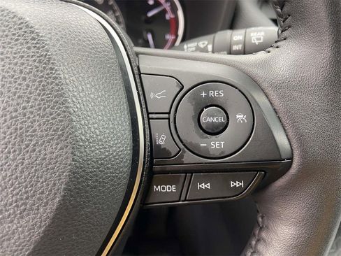 Used 2024 Toyota RAV4 XLE Premium image 32