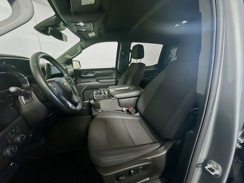 Used 2025 Chevrolet Silverado 1500 LT image 12