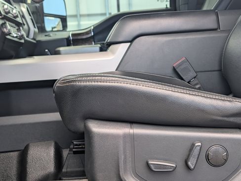 Certified 2022 Ford F450 Lariat w/ Lariat Value Package AWD/4WD image 23
