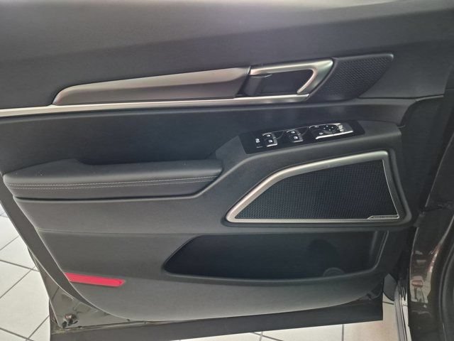 Used 2025 Kia Telluride S FWD image 11