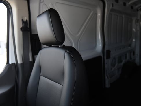 New 2026 Ford Transit 250 148 Medium Roof RWD image 17