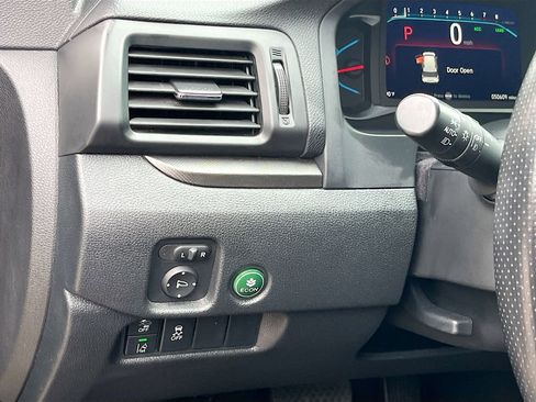 Used 2022 Honda Pilot TrailSport image 10